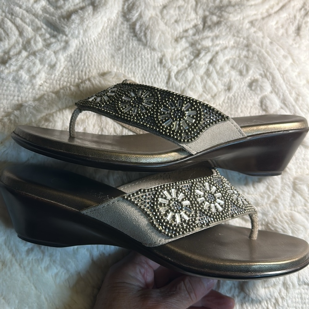 Italian shoemakers Beaded Sandals flex insole sz 7 M - Picture 8 of 10